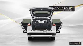   Pohodlná matrace do auta v barvě Magic Rosé ideálně a přesně vyplní celý prostor Xpeng G9.